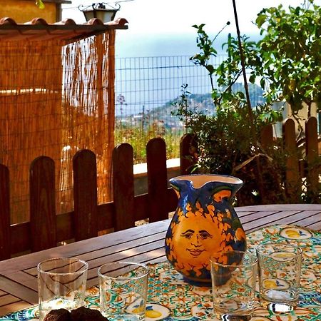 Casa Vacanze Marale Кастельмола Екстер'єр фото