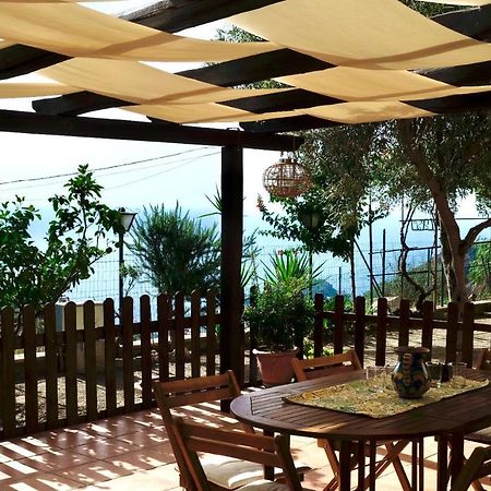 Casa Vacanze Marale Кастельмола Екстер'єр фото