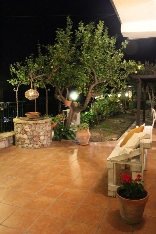 Casa Vacanze Marale Кастельмола Екстер'єр фото